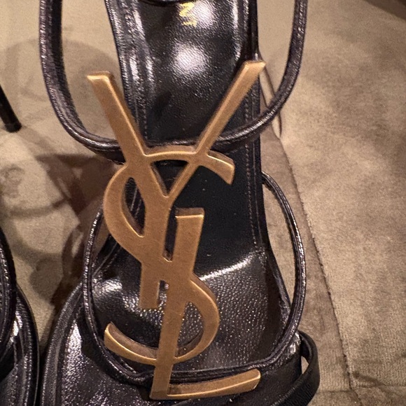 Saint Laurent Elegant Cassandra 100 Black Heels with Brushed Gold Logo - Picture 10 of 16